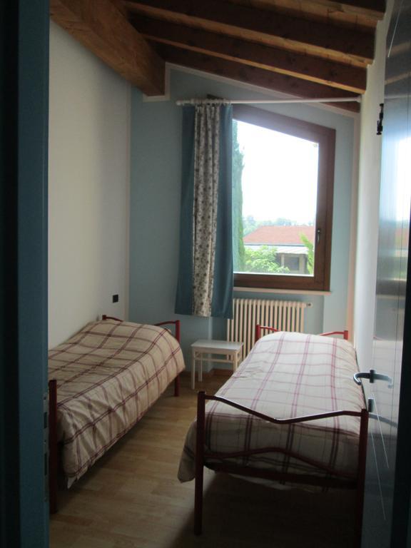 B&B Il Melograno Monzambano Habitación foto