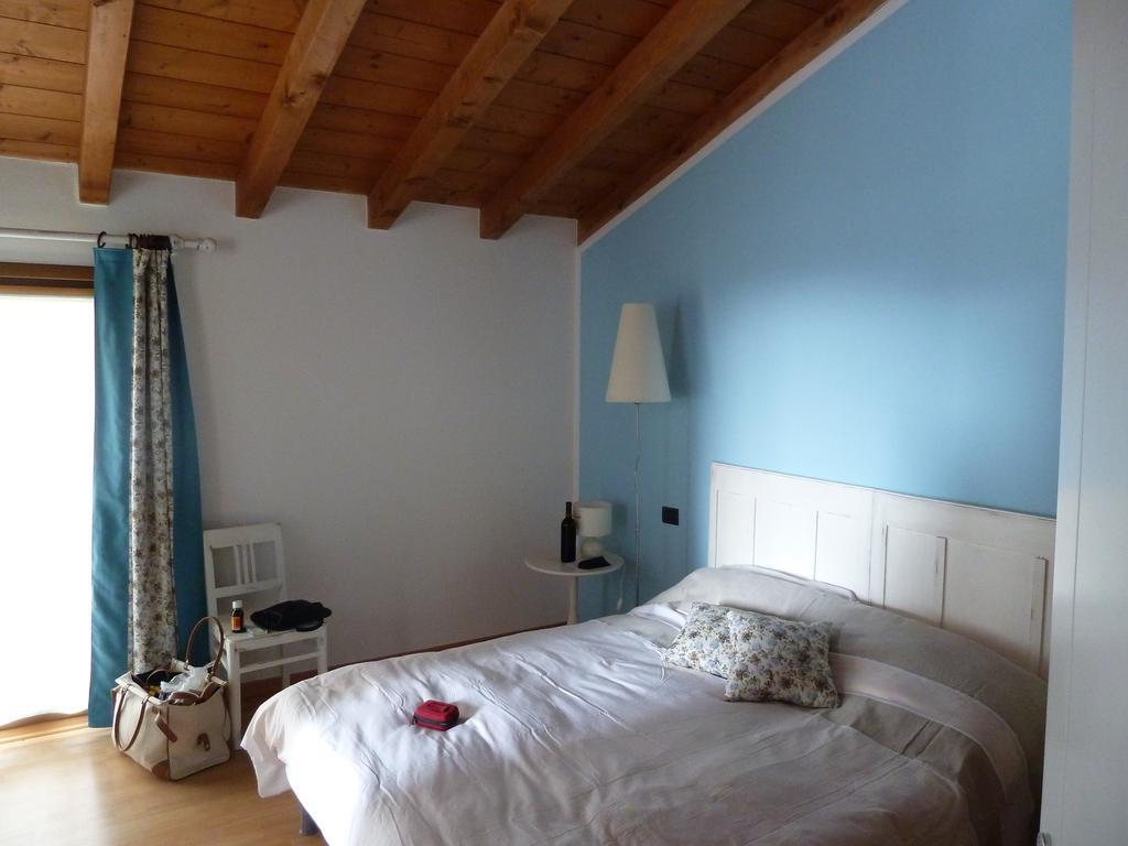 B&B Il Melograno Monzambano Habitación foto